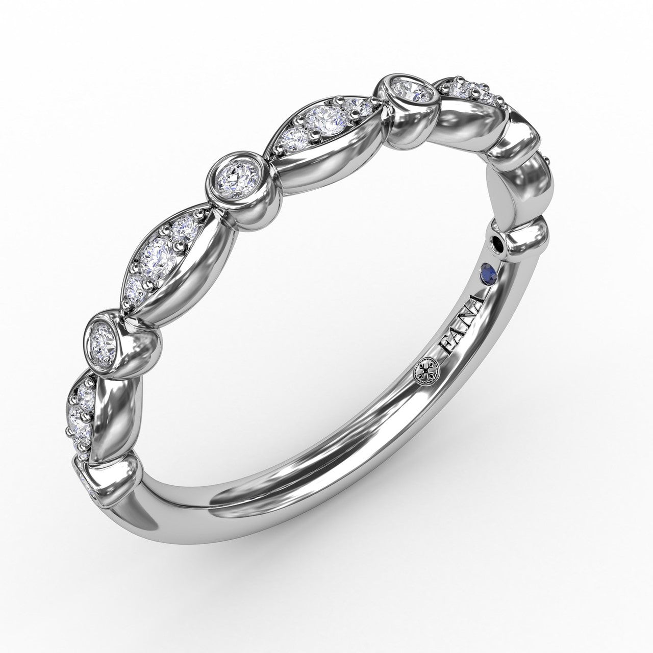 W7330-18kt-White