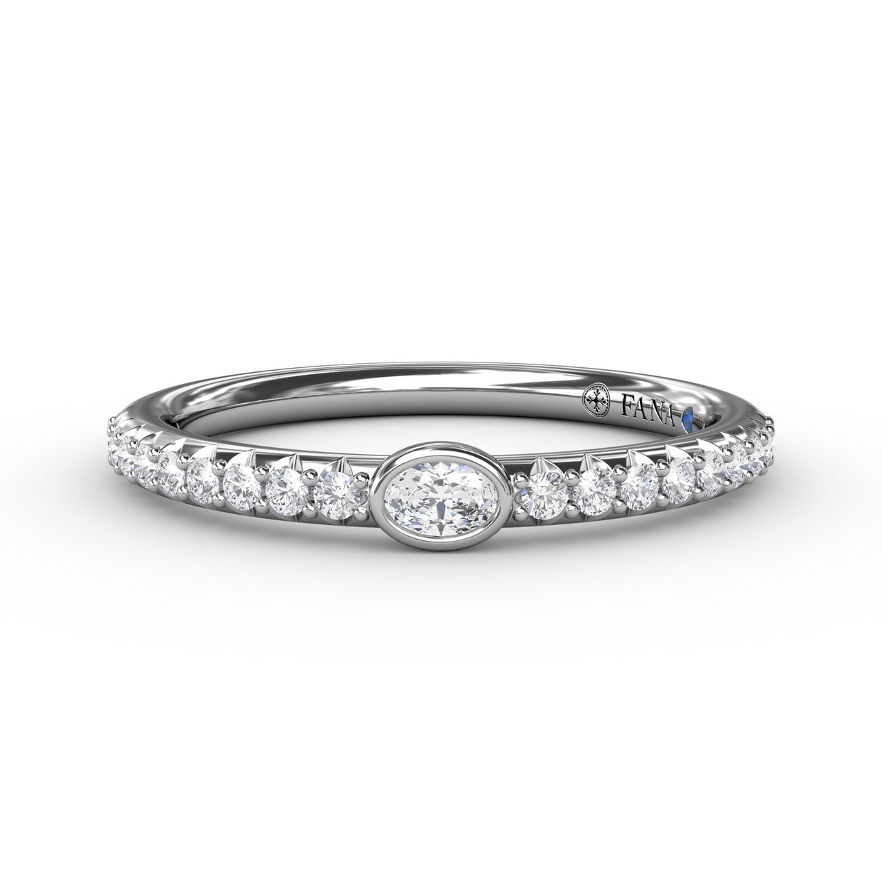 W7350-18kt-White