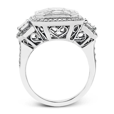 Engagement Ring in 18k Gold with Diamonds - Simon G. Jewelry