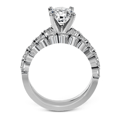 Round - cut Engagement Ring and Matching Wedding Band in 18k Gold with Diamonds - Simon G. Jewelry